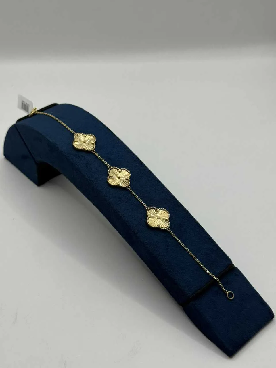 585 əyar Bilərzik (014641)